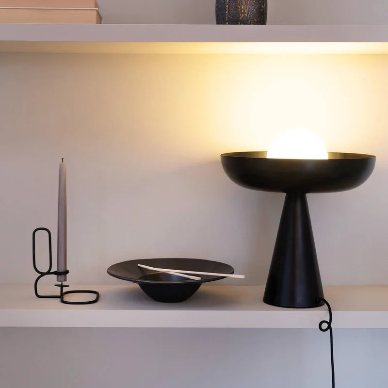 tafellamp Ava, zwart, metaal, hoogte 35 cm från Dyberg Larsen i Svart, Vit – produktbild 2 av 5