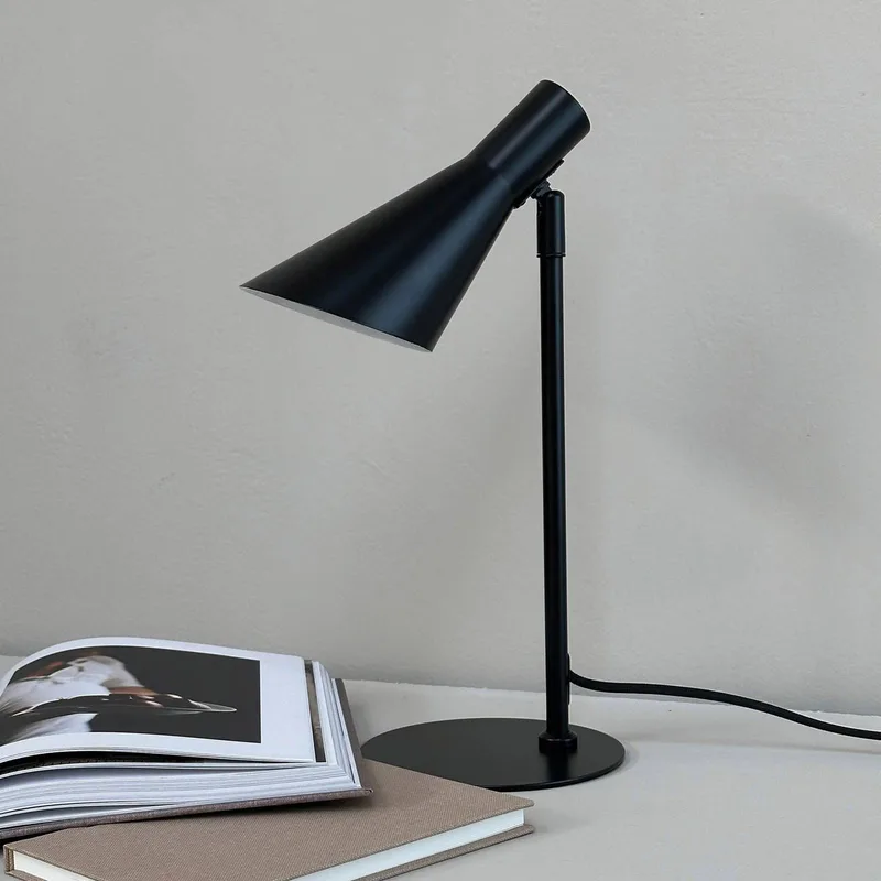 DL12 Lampe à poser Mini Noir de Dyberg Larsen en Noir – photo produit 1 sur 5