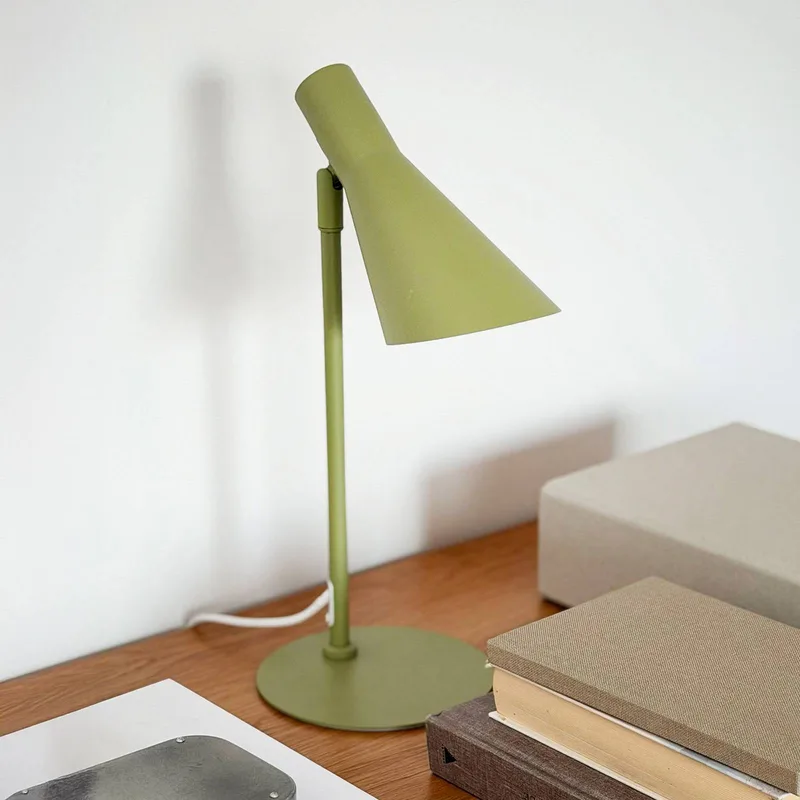 tafellamp DL12 Mini, E14, metaal de Dyberg Larsen en Vert – photo produit 1 sur 5