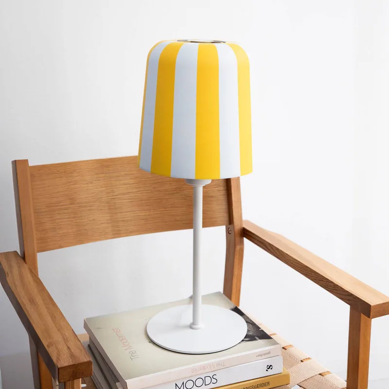 tafellamp Gry, geel/wit, hoogte 49,5 cm de Dyberg Larsen en Jaune, Blanc – photo produit 2 sur 5