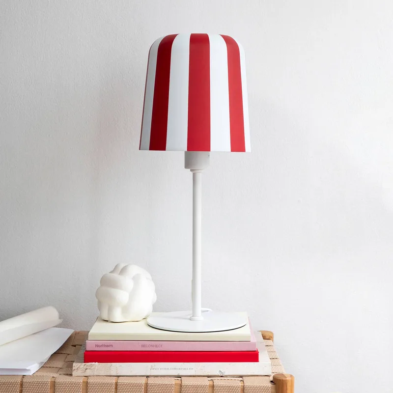 tafellamp Gry, rood/wit, hoogte 49,5 cm, metaal fra Dyberg Larsen i Rød, Hvid – produktbillede 2 af 5