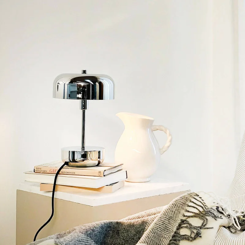 Lampe à poser métal chrome de Dyberg Larsen en Chrome – photo produit 2 sur 4