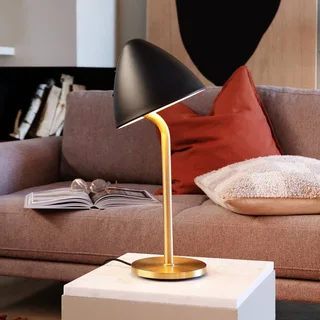 Lampe à poser Oulu Noir/Laiton de Dyberg Larsen en Noir, Laiton – photo produit 3 sur 5