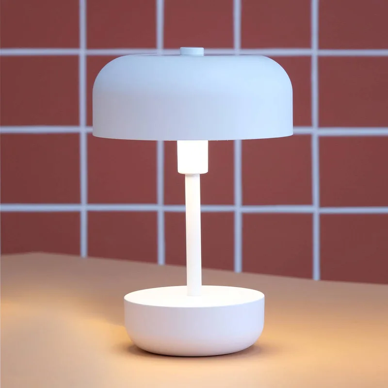 Haipot LED-bordslampa uppladdningsbart batteri vit från Dyberg Larsen i Vit – produktbild 4 av 4