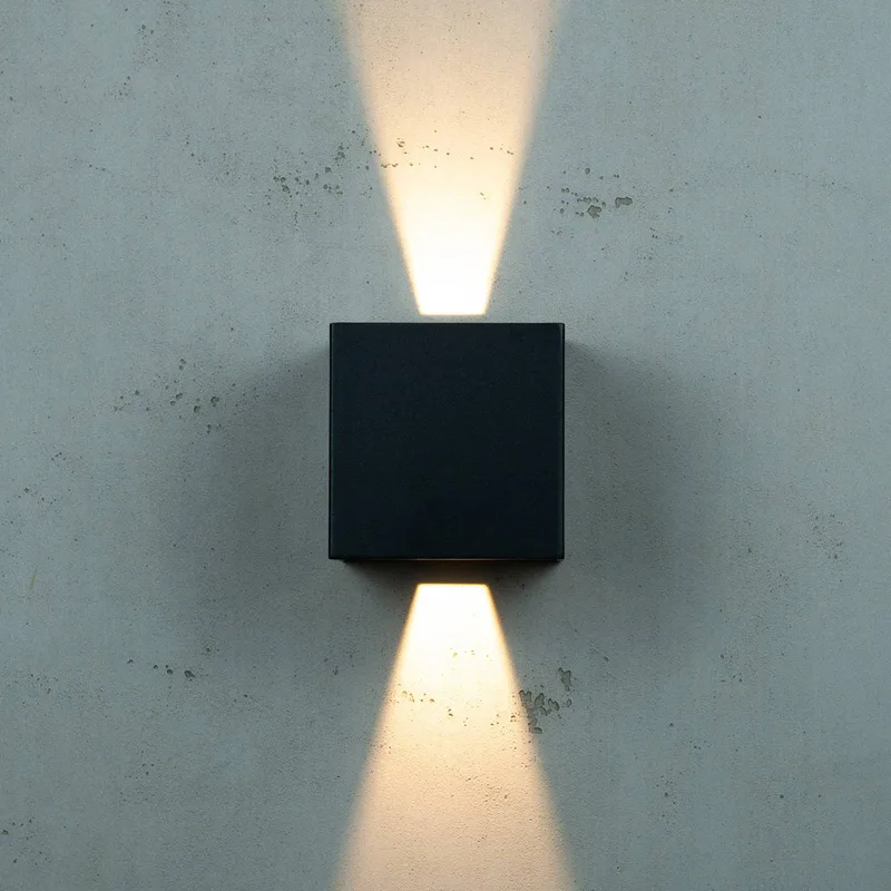 Venus LED-Außen-Wandleuchte von Dyberg Larsen in Schwarz – Produktfoto 3 von 5