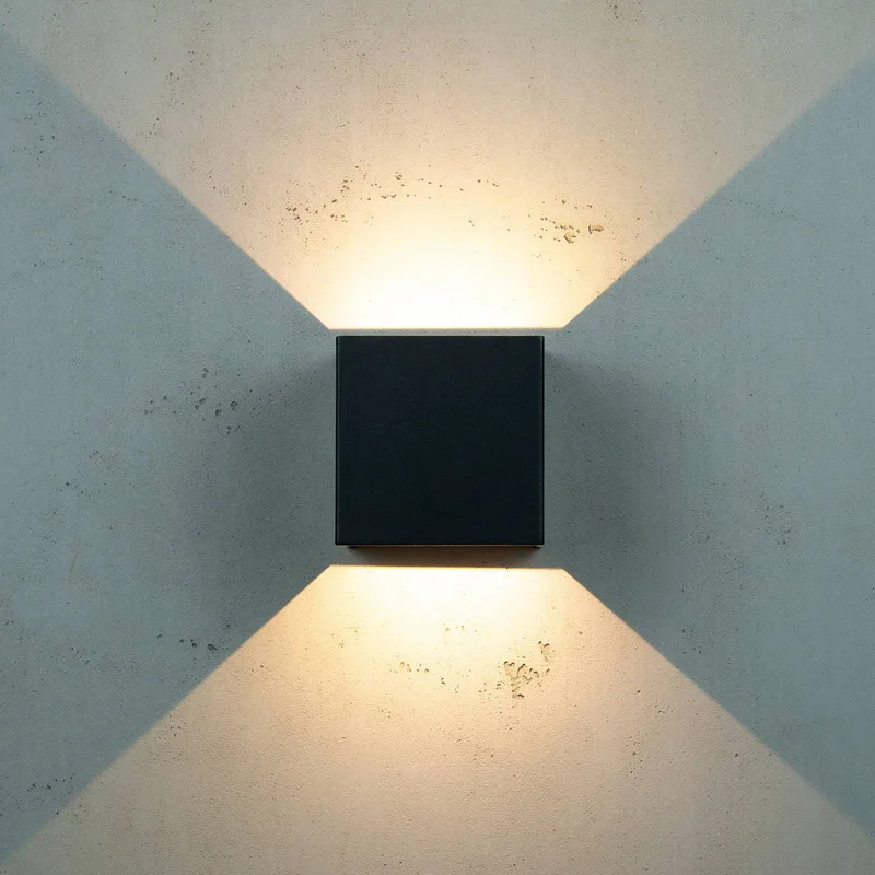 Venus LED-Außen-Wandleuchte von Dyberg Larsen in Schwarz – Produktfoto 4 von 5
