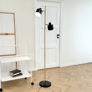 vloerlamp Ocean, zwart/messing, 2-lamps van Dyberg Larsen in Zwart, Messing – productfoto 1 van 4
