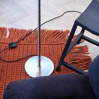 vloerlamp Oulu, zwart/staal, hoogte 128 cm fra Dyberg Larsen i Sort, Geborsteld staal – produktbillede 5 af 5