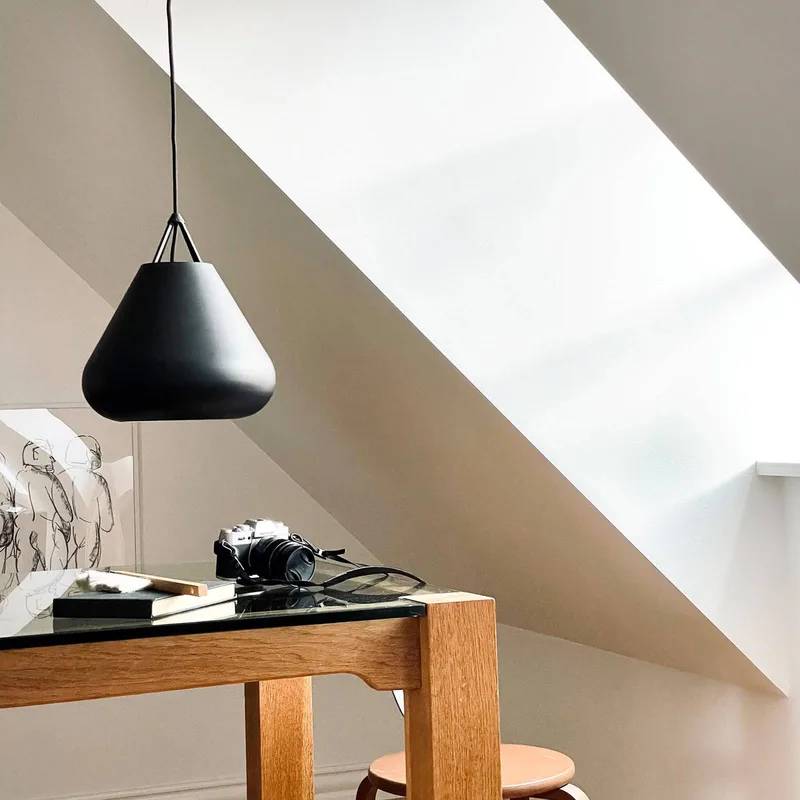 Volta hanglamp, Ø 26 cm, metaal von Dyberg Larsen in Schwarz – Produktfoto 2 von 2