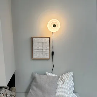 Wandlamp Diva, messingkleurig, Ø 16 cm by Dyberg Larsen in Brass, White – product photo 3 of 3