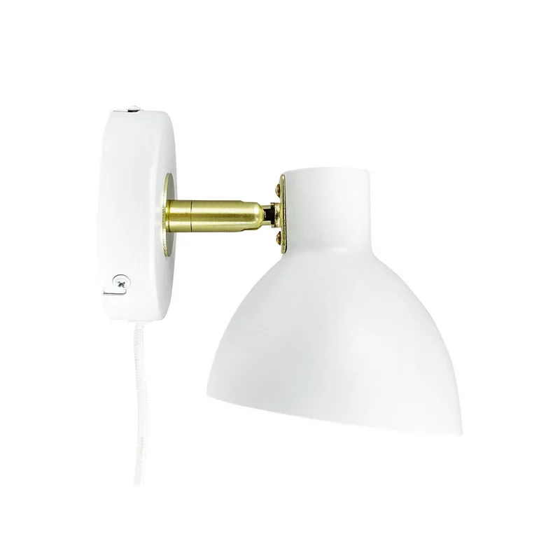 Applique murale Lilje blanche/laiton de Dyberg Larsen en Blanc, Laiton – photo produit 2 sur 2
