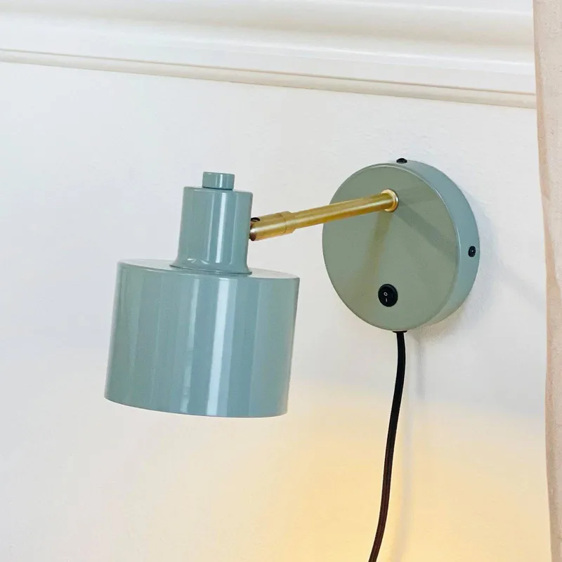 wandlamp Ocean, olijfgroen, uitval 30 cm fra Dyberg Larsen i Olijfgroen, Messing – produktbillede 1 af 3