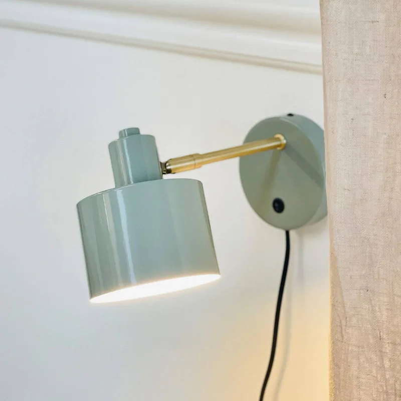 wandlamp Ocean, olijfgroen, uitval 30 cm fra Dyberg Larsen i Olijfgroen, Messing – produktbillede 2 af 3