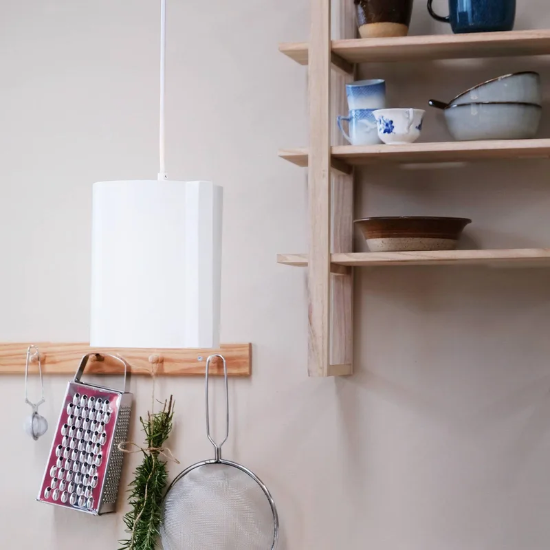 Wum hanglamp Ø 18,5 cm von Dyberg Larsen in Weiß – Produktfoto 1 von 5