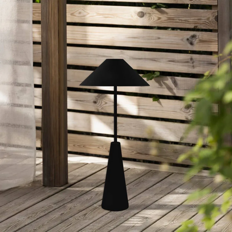 Accu-buiten vloerlamp Cannes, IP54 fra Globen Lighting i Sort – produktbillede 3 af 5
