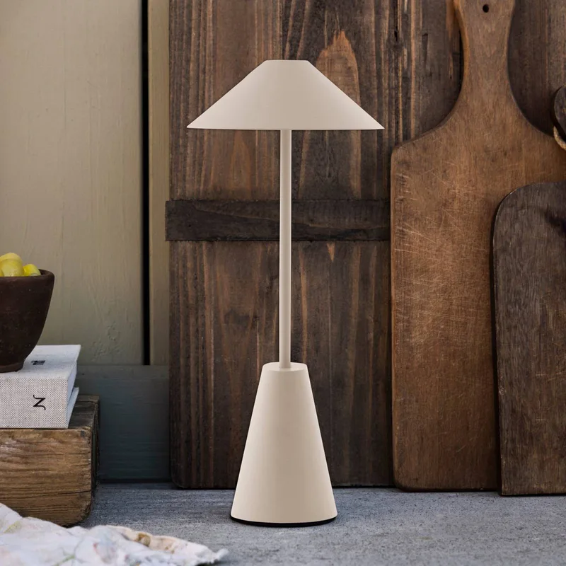 Akku-Außenleuchte Cannes, IP54 von Globen Lighting in Beige – Produktfoto 1 von 3