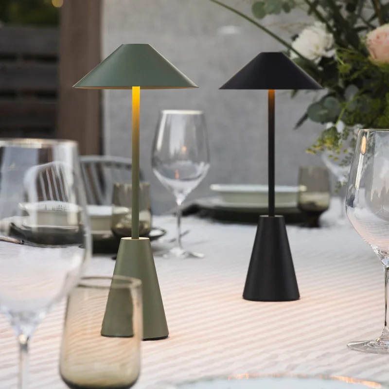 Accu-buitenlamp Cannes, IP54 van Globen Lighting in Groen – productfoto 5 van 5