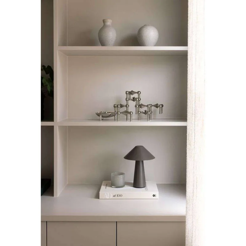 Laddningsbar bordslampa Cannes, 26 cm IP44 från Globen Lighting i Brun – produktbild 2 av 3
