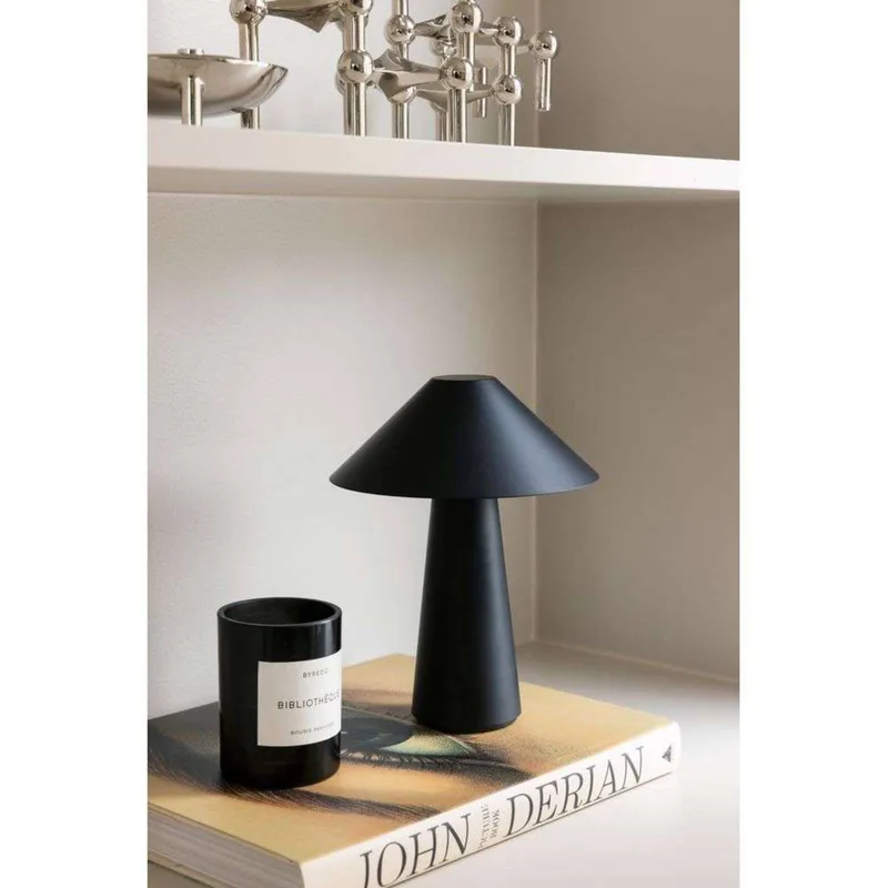 Laddningsbar bordslampa Cannes, 26 cm IP44 från Globen Lighting i Svart – produktbild 5 av 5
