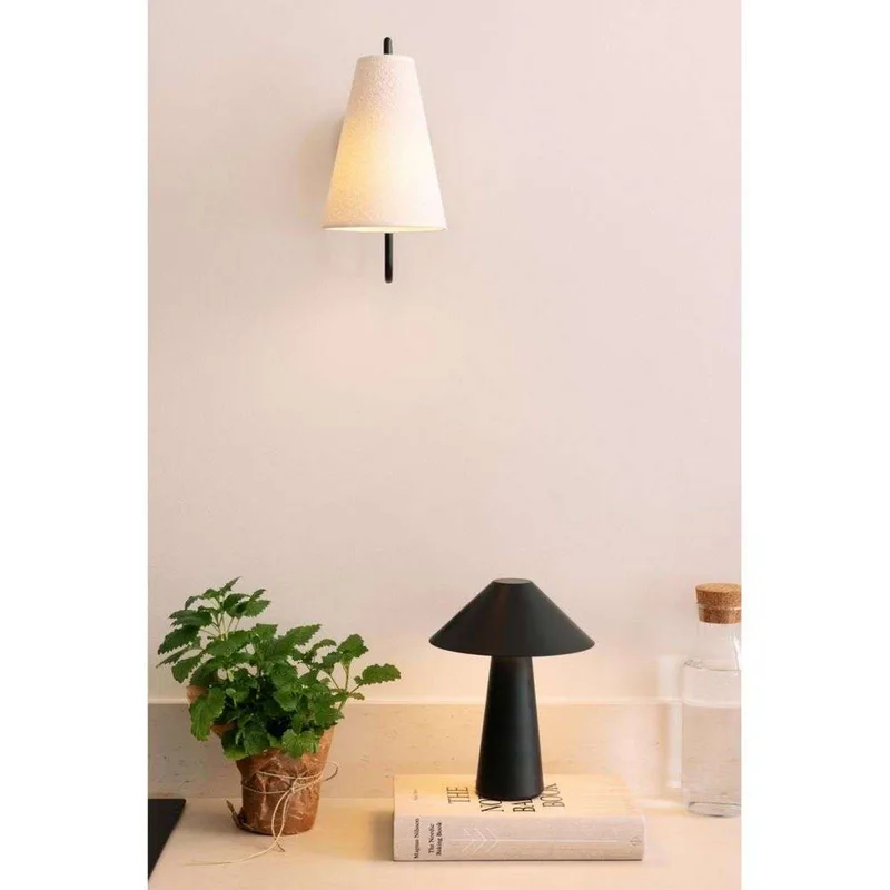 Laddningsbar bordslampa Cannes, 26 cm IP44 från Globen Lighting i Svart – produktbild 1 av 5