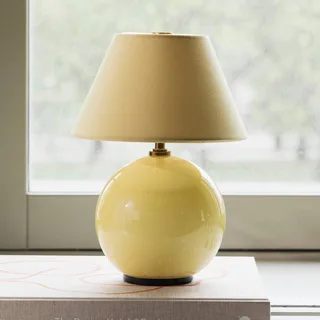 Akku-Tischleuchte IRIS, gelb, Höhe 23 cm von Globen Lighting in Gelb – Produktfoto 2 von 5