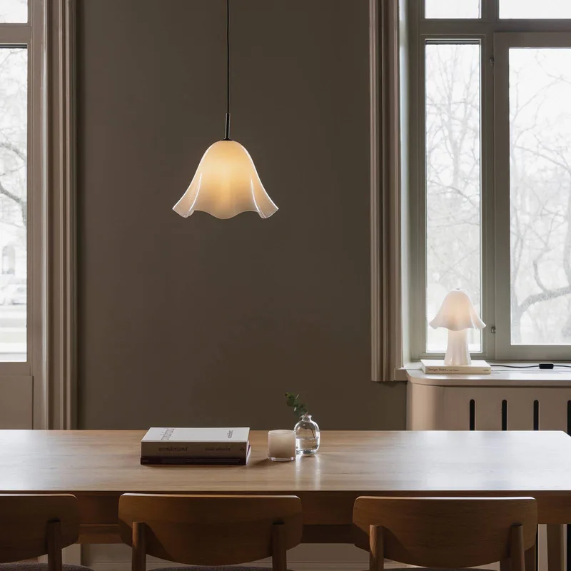 hanglamp Bello, wit, Ø 30 cm glas van Globen Lighting in Wit, Brons – productfoto 2 van 5