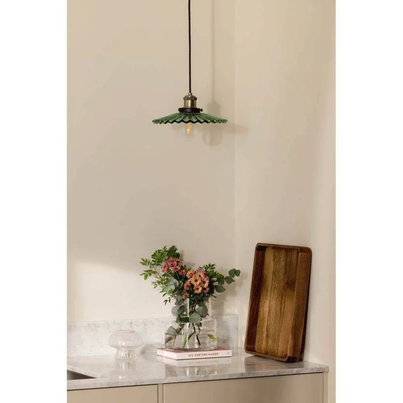 hanglamp COBBLER, groen, Ø 25 cm från Globen Lighting i Grön, Antiek messing – produktbild 4 av 5