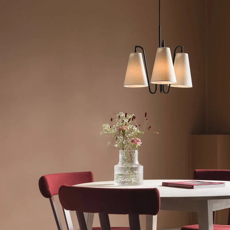 hänglampa Lou 3, vit bouclé/svart tyg von Globen Lighting in Weiß, Schwarz – Produktfoto 2 von 5