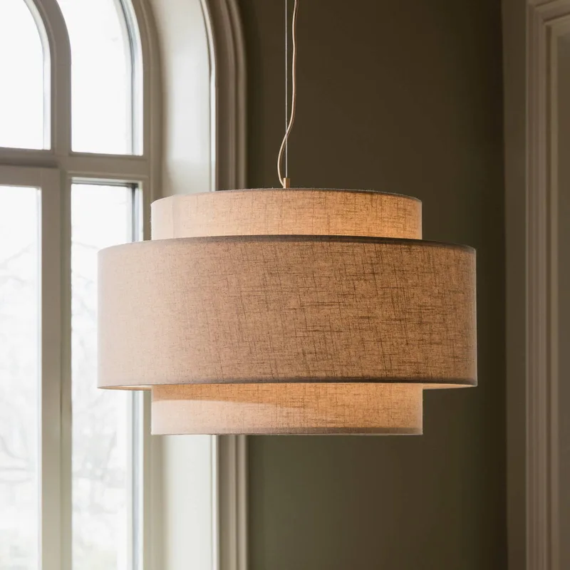 hanglamp Noah Bouclé, Ø 70 cm från Globen Lighting i Beige – produktbild 1 av 3