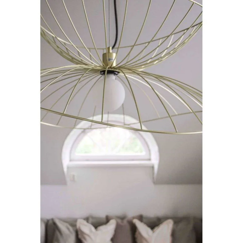 hanglamp RAY, messing, Ø 70 cm från Globen Lighting i Geborsteld messing – produktbild 2 av 5