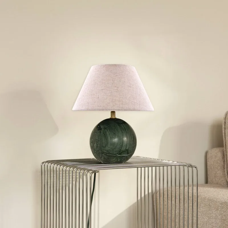 tafellamp Castello, groen/beige, hoogte 28 cm från Globen Lighting i Beige, Donkergroen gemarmerd – produktbild 1 av 2
