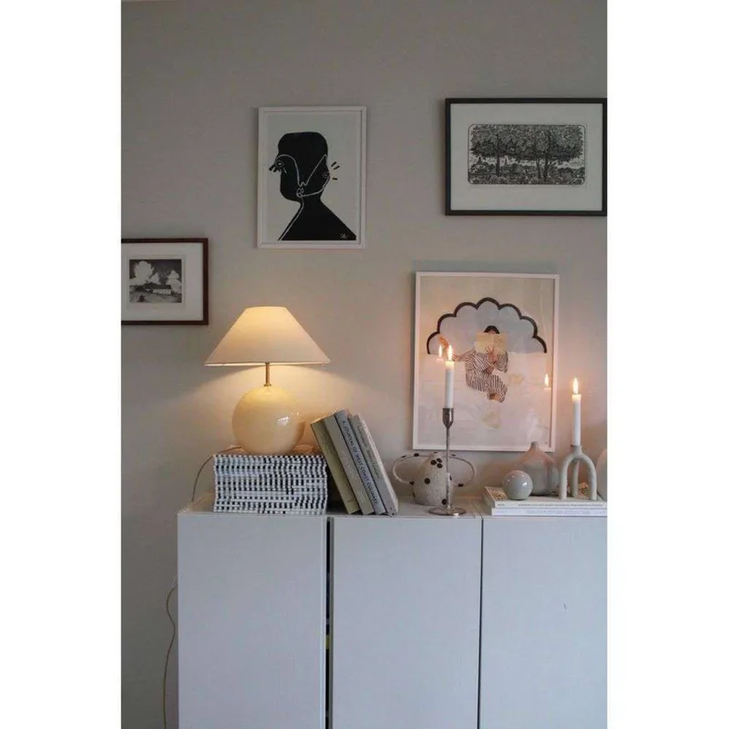 tafellamp IRIS, hoogte 39 cm fra Globen Lighting i Creme – produktbillede 3 af 5