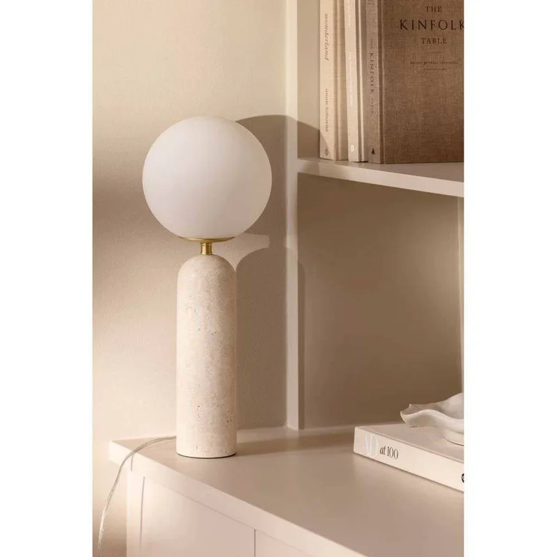 bordlampe Torrano højde 53 cm travertin fra Globen Lighting i Beige, Hvid, Geborsteld messing – produktbillede 5 af 5