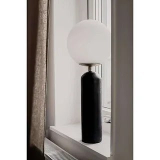 Lampe de table Torrano Noir de Globen Lighting en Noir, Blanc, Geborsteld messing – photo produit 2 sur 5