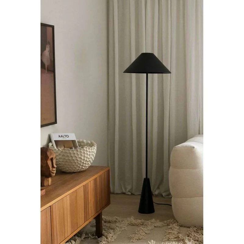 vloerlamp Cannes, hoogte 140 cm de Globen Lighting en Noir – photo produit 2 sur 2