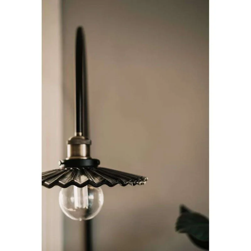 Applique Cobbler 150 cm Fumée de Globen Lighting en Rookgrijs, Noir – photo produit 2 sur 4