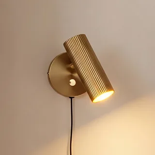 Applique murale Hubble Laiton brossé de Globen Lighting en Geborsteld messing – photo produit 1 sur 5