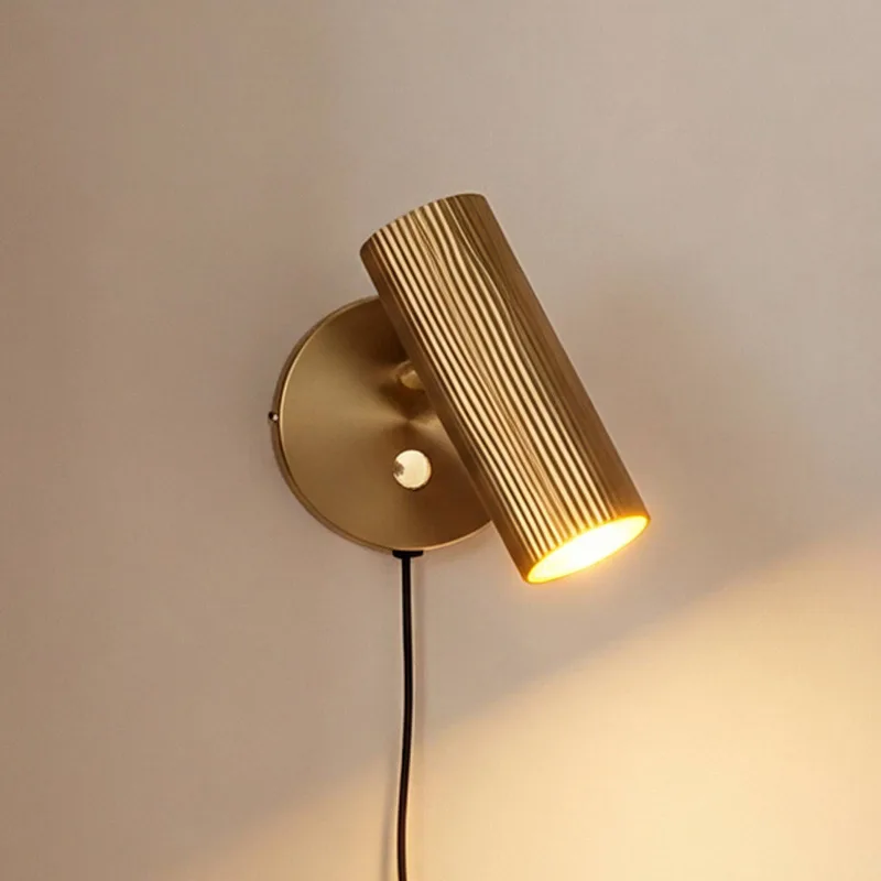 Applique murale Hubble Laiton brossé de Globen Lighting en Geborsteld messing – photo produit 1 sur 5