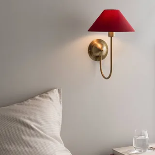 wandlamp IRIS, bordeauxrood, hoogte 32 cm från Globen Lighting i Bordeauxrood, Geborsteld messing – produktbild 2 av 2