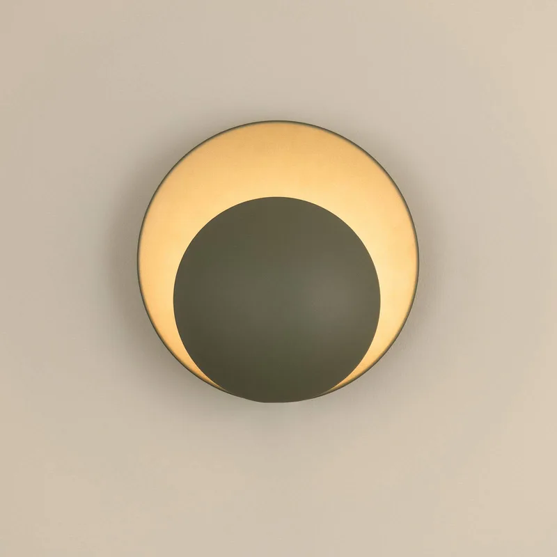 wandlamp ORBIT, groen, metaal, Ø 30 cm by Globen Lighting in Mosgroen – product photo 2 of 2