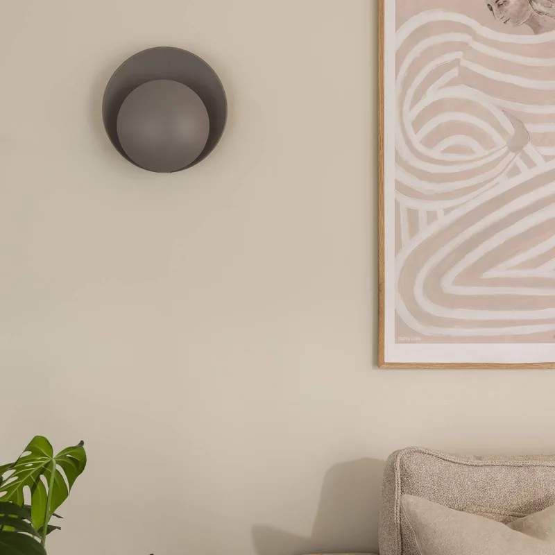 wandlamp ORBIT, metaal, Ø 30 cm fra Globen Lighting i Grå – produktbillede 1 af 2