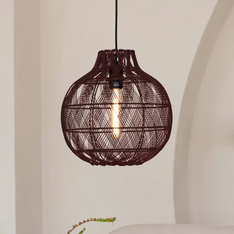 hanglamp Mendoza, rood, Ø 35 cm, bamboe, E27 de Good&Mojo en Bordeauxrood – photo produit 1 sur 5