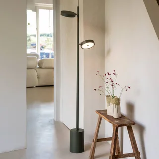 LED vloerlamp Okinawa, 2-lamps, 146 cm, hout från Good&Mojo i Grön – produktbild 2 av 5