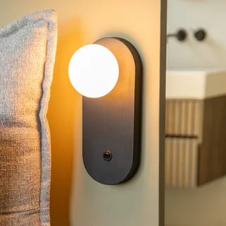 wandlamp Java, glas/bamboe, stekker fra Good&Mojo i Sort – produktbillede 1 af 5