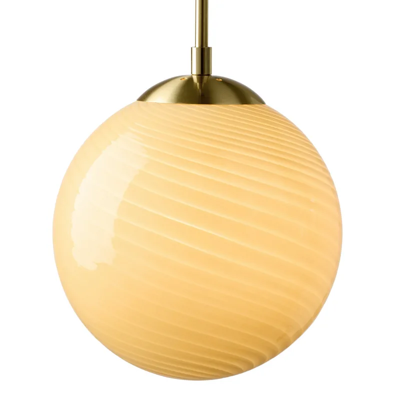 Suspension CANDY BALL crème/laiton vieilli Ø 30 cm de Halo Design – photo produit