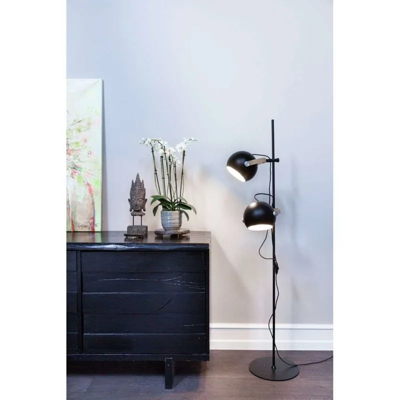 D.C Vloerlamp 2L Ø18 White/Oak fra Halo Design – produktbillede