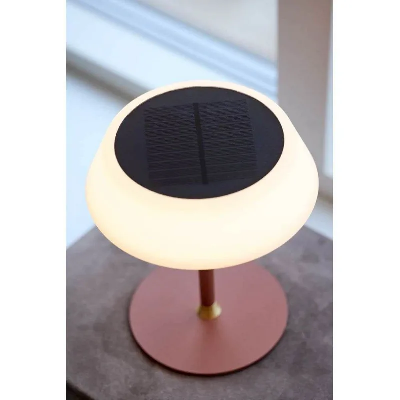 Draagbare tafellamp op zonne-energie, terracotta de Halo Design – photo produit