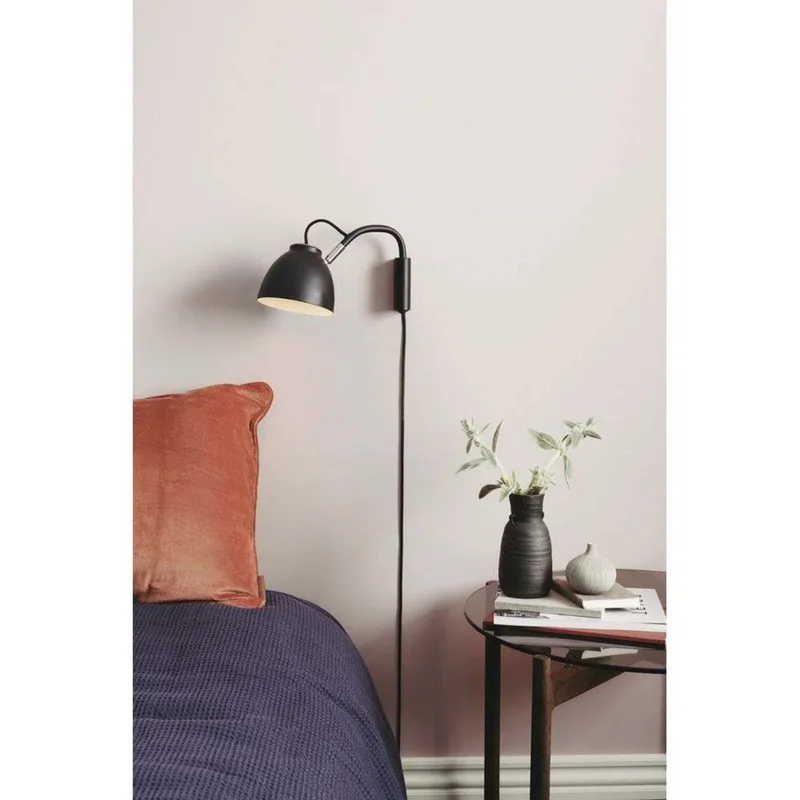 Nivå Wandleuchte Grey/Wood von Halo Design – Produktfoto