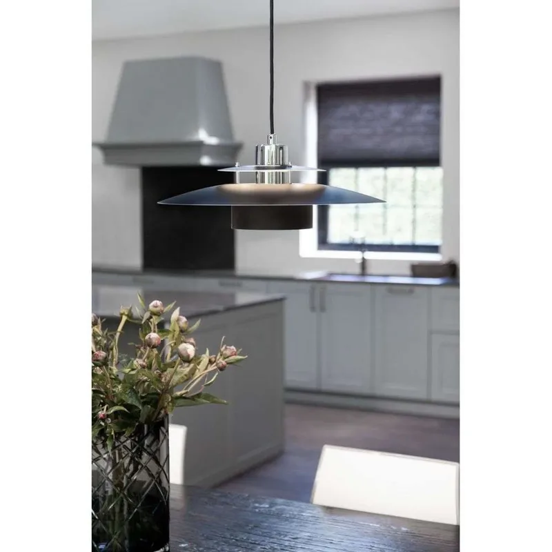 Sørup Pendelleuchte Matt Black/Copper von Halo Design – Produktfoto