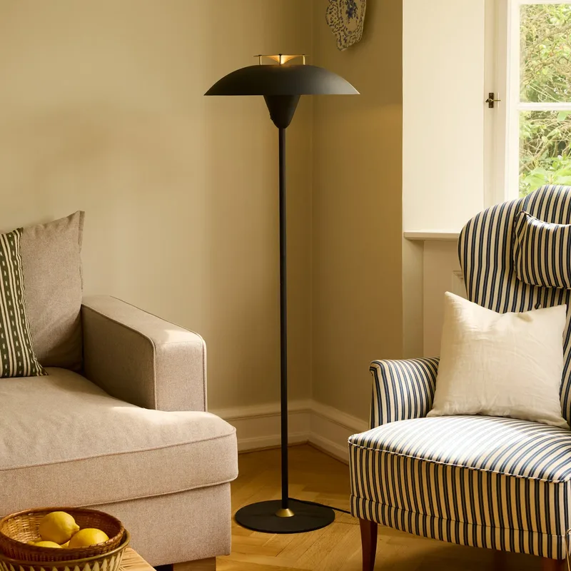 STEPP vloerlamp, zwart, hoogte 140 cm, metaal de Halo Design – photo produit